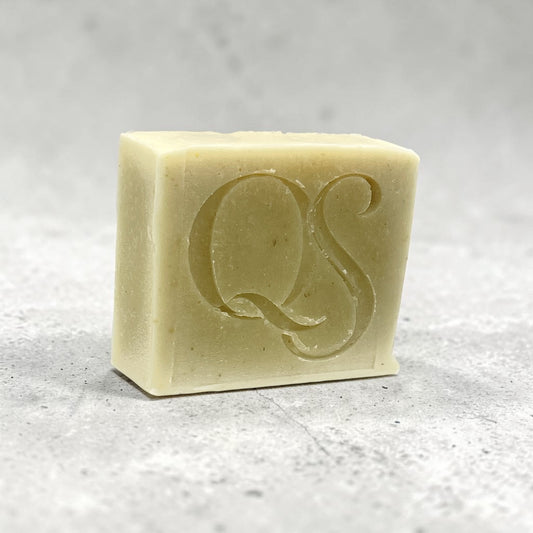 Savon Crème d'Avoine : Une Caresse Lactée pour les Peaux en Quête de Tendresse