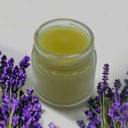 Baume à la lavande : un INDISPENSABLE pout toute la famille aux vertus calmantes et cicatrisantes - QuinteSens