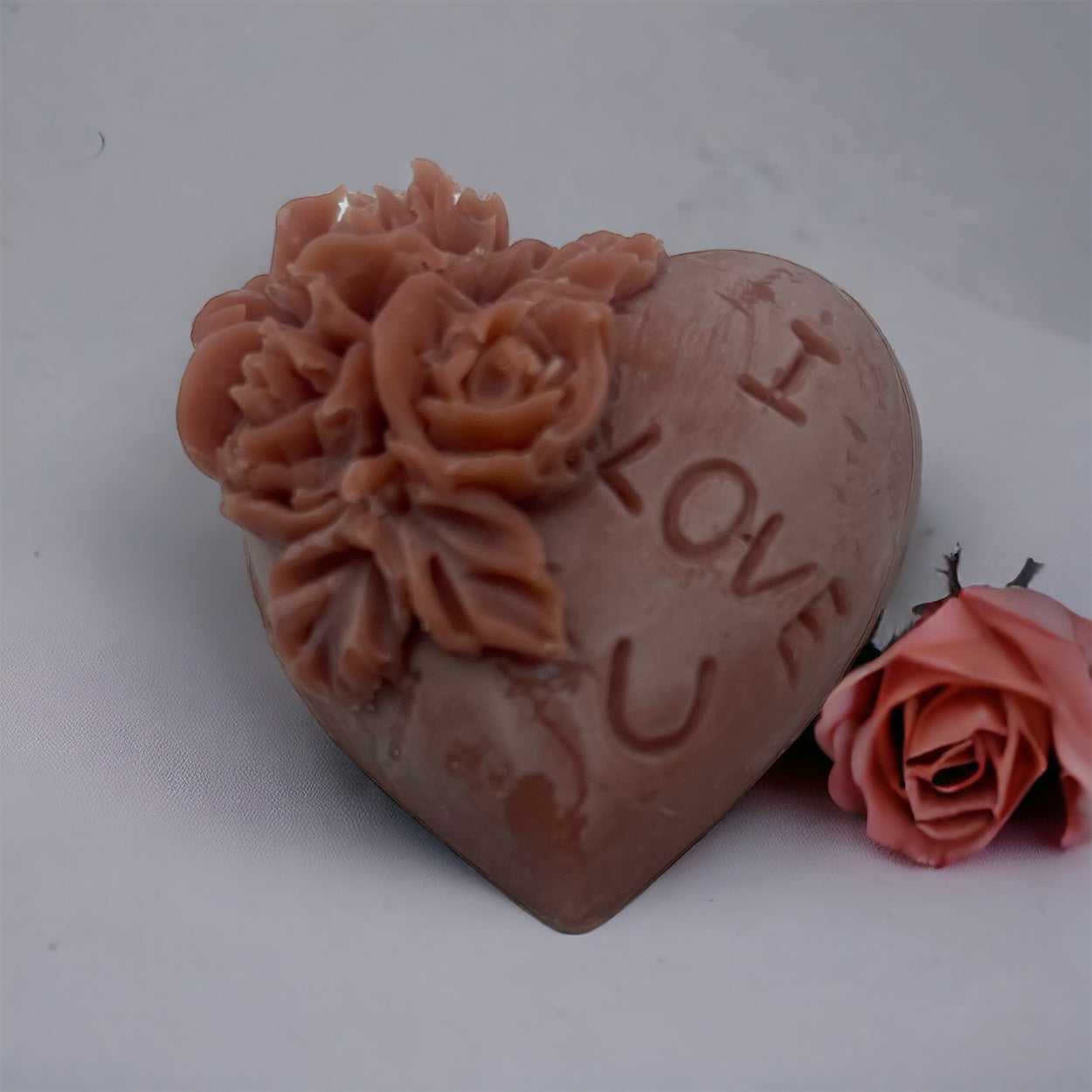 Cœur de Bois de Hô: a soap with a delicate scent
